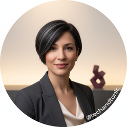Circular portrait of a tech-savvy woman with short hair, representing the influencer Tech & Tonic, smiling subtly against a c